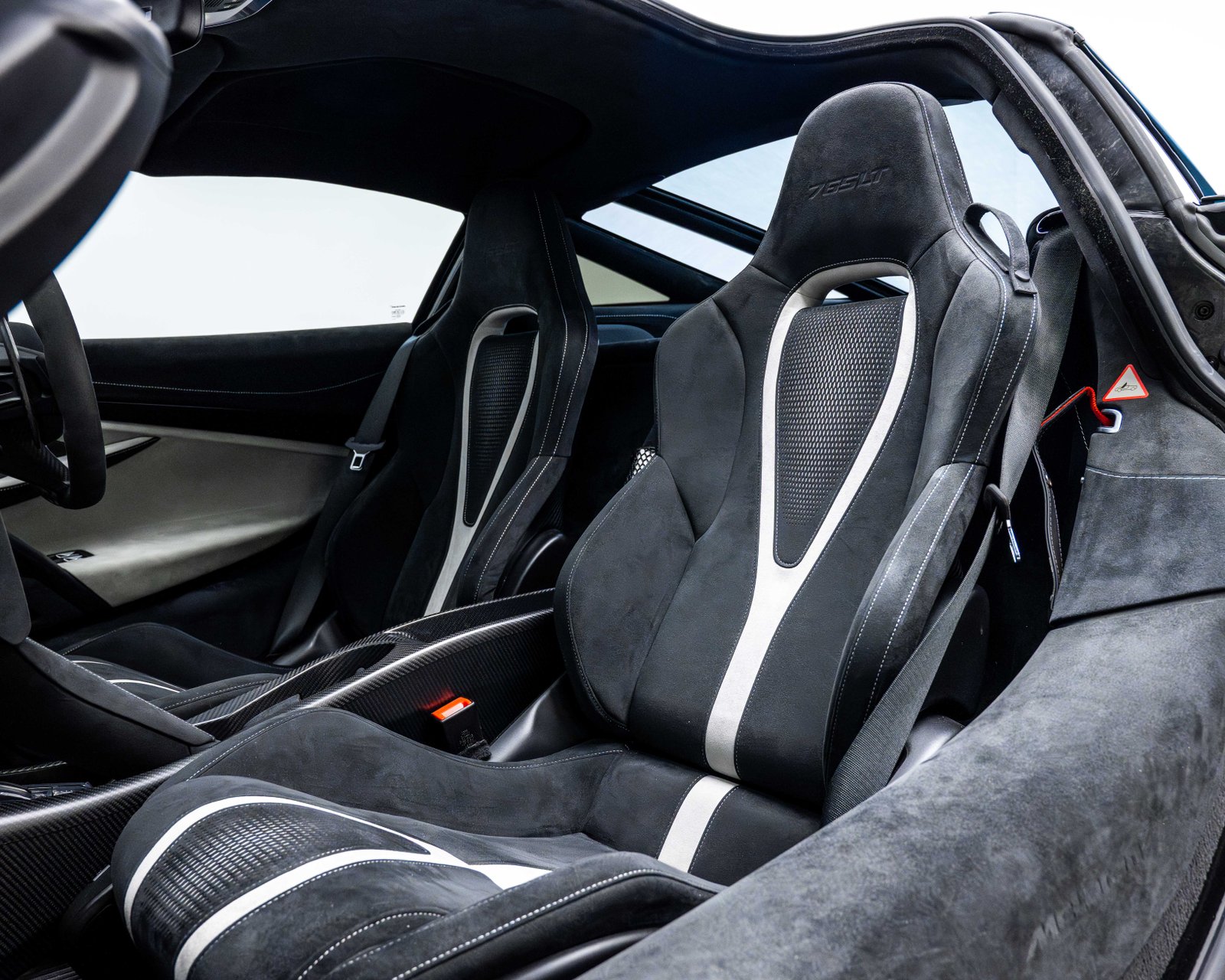 McLaren 765LT